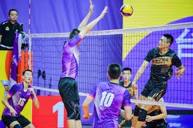 为什么客队球员在进入异地球场前需要进行视力对环境亮度的特殊适应